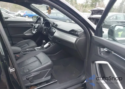 2020 Audi Q3 Premium 45 Tfsi Quattro Tiptronic from USA, damaged, VIN WA1AECF31L1025927